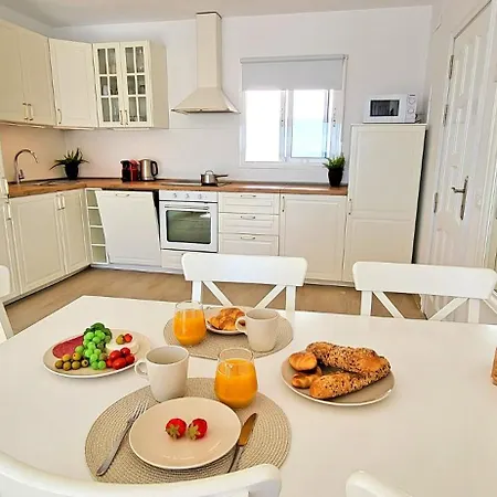 דירה Ocean Sounds 2