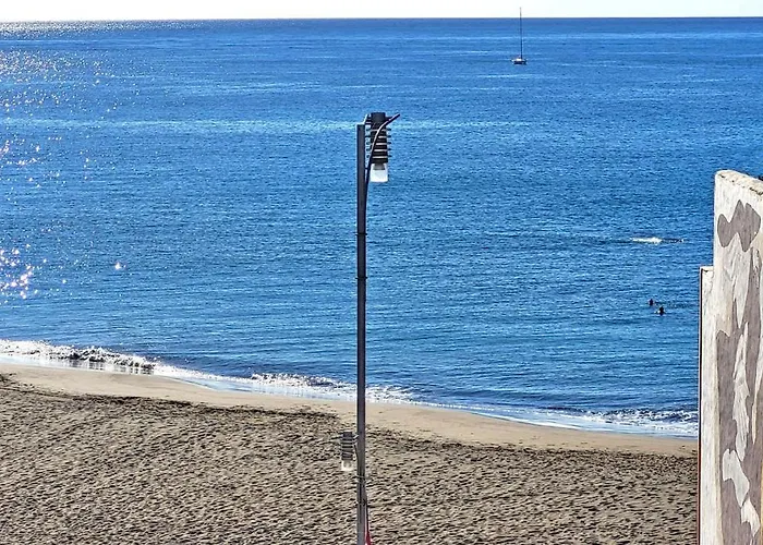 Апартаменты Ocean Sounds 2 *