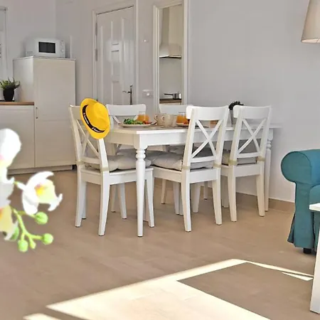 Ocean Sounds 2 Apartment *