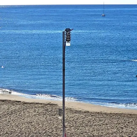 Apartment Ocean Sounds 2 *